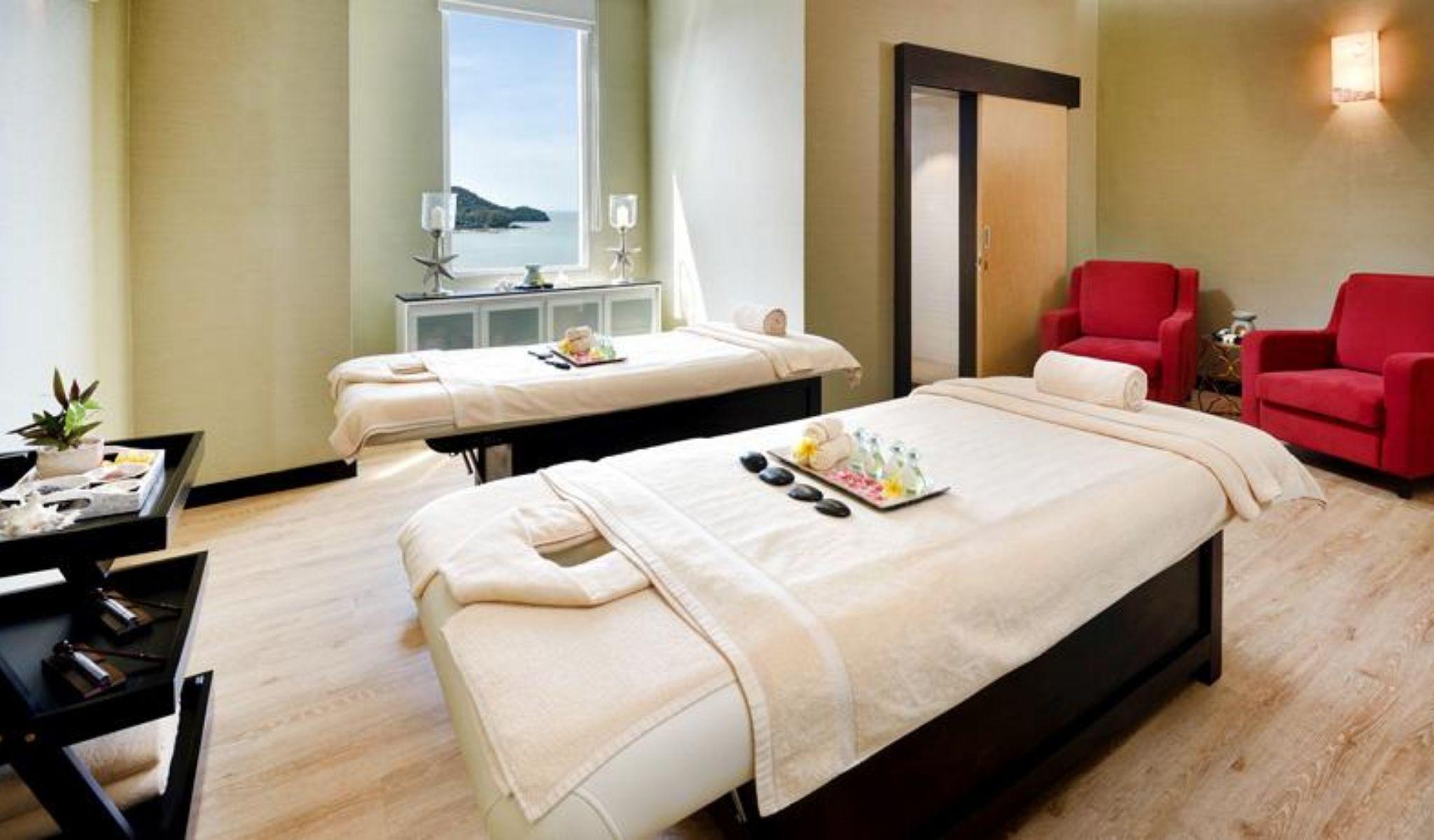 Lexis Suites Penang Bayan Lepas Exterior foto Spa at The Mira Hong Kong
