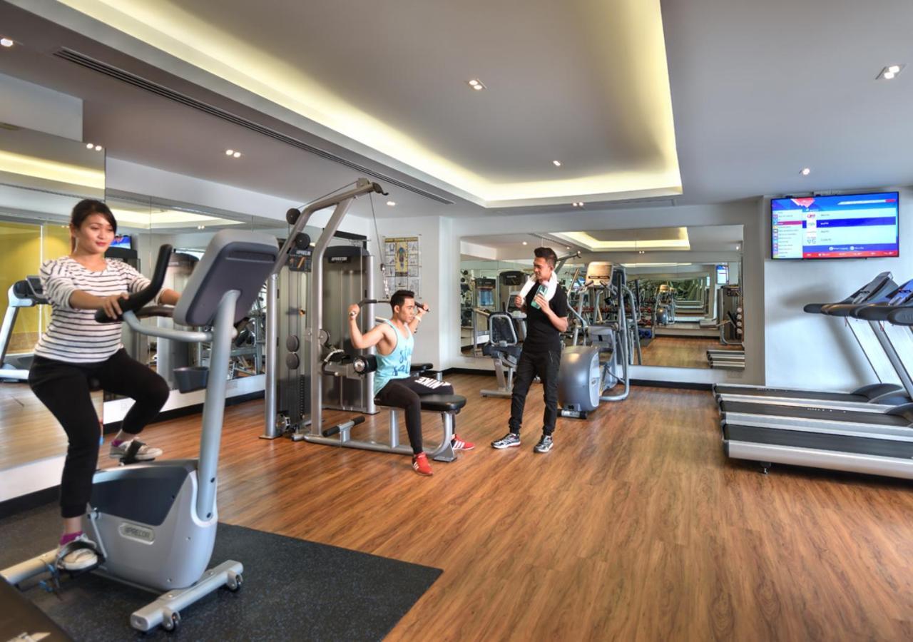 Lexis Suites Penang Bayan Lepas Exterior foto Fitness Centre
