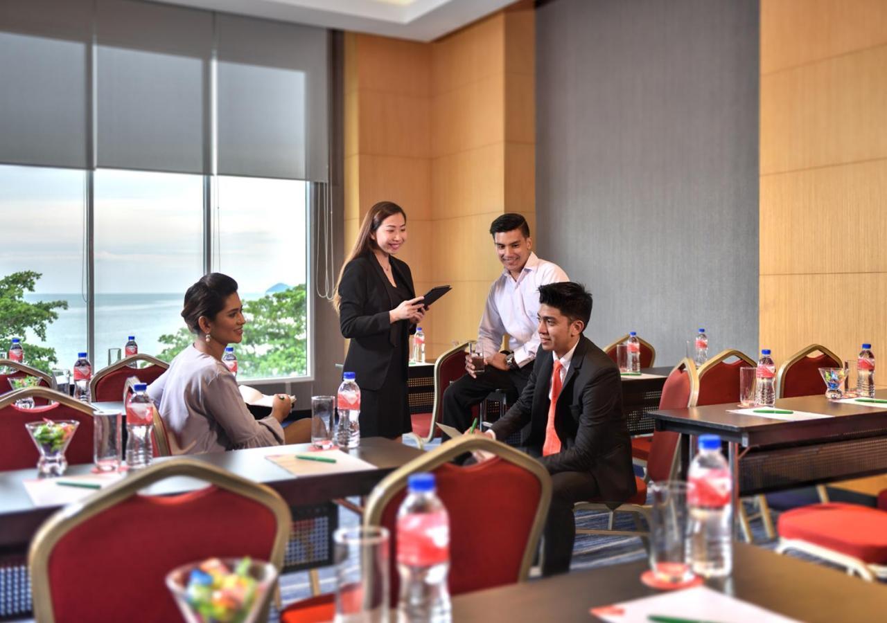 Lexis Suites Penang Bayan Lepas Exterior foto Meeting room